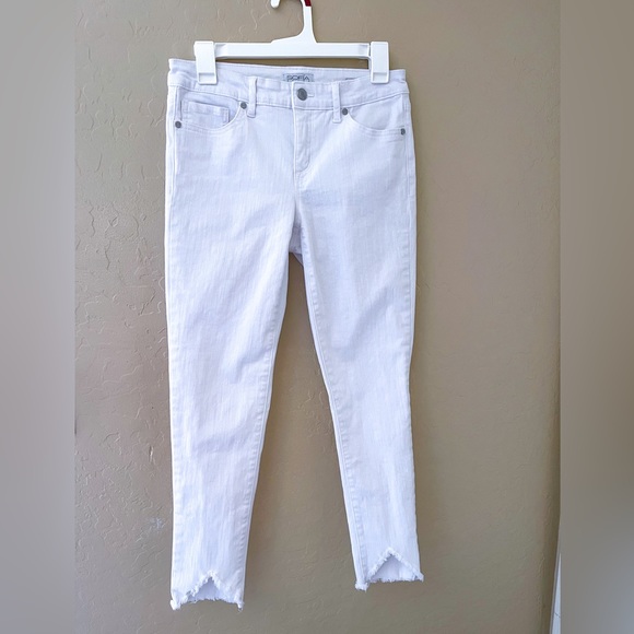 Sofia Vergara White Jeans - Picture 1 of 4
